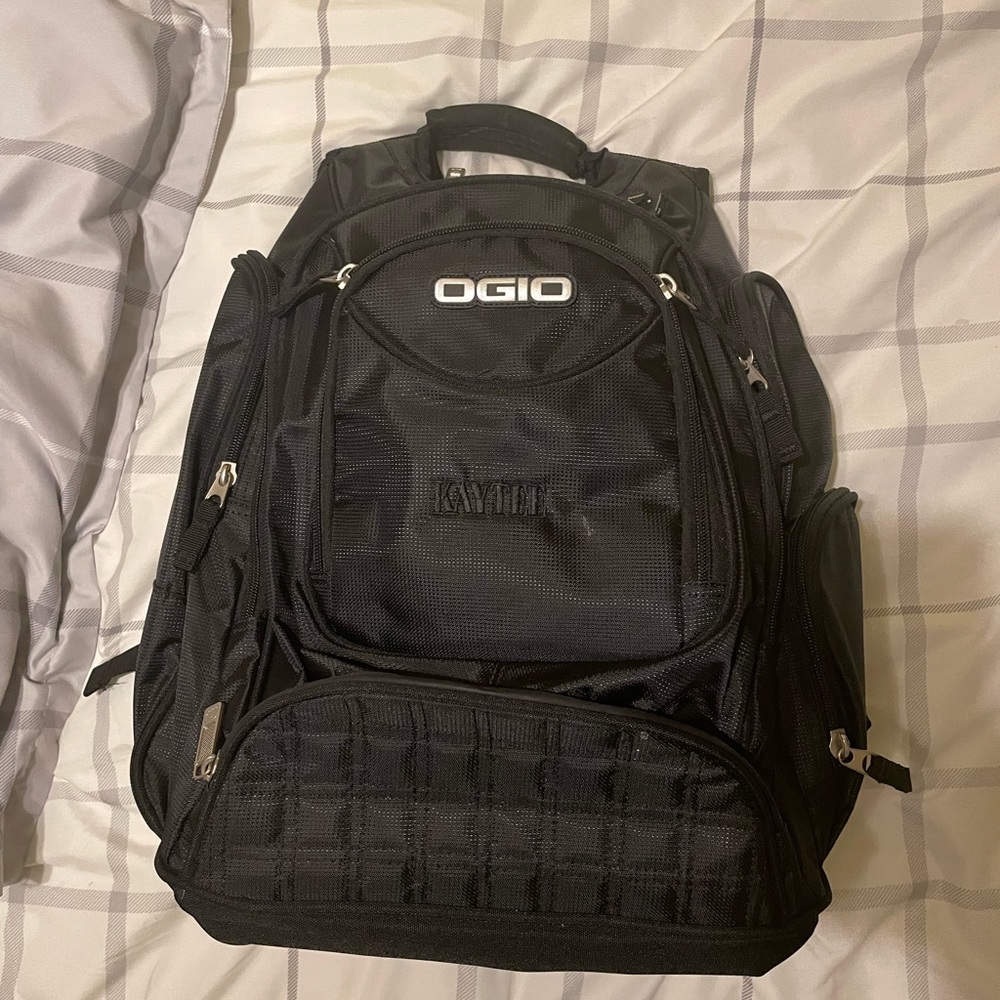 Nwot - Ogio Metro backpack -Kaytee embroidered